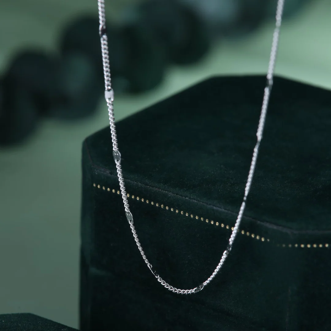 Cleo Chain Necklace - Image 3