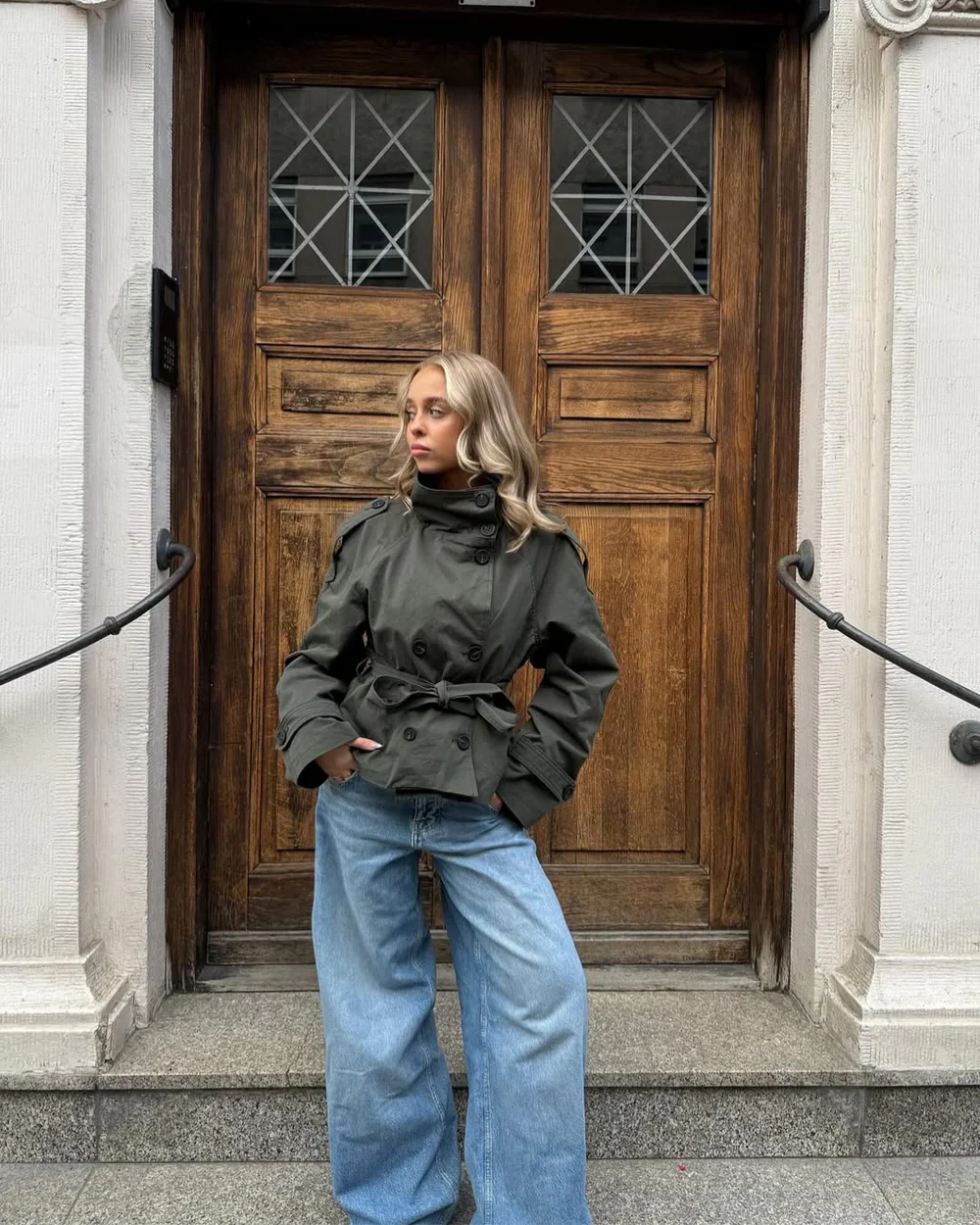 Ellie Cropped Trench Coat - Image 12