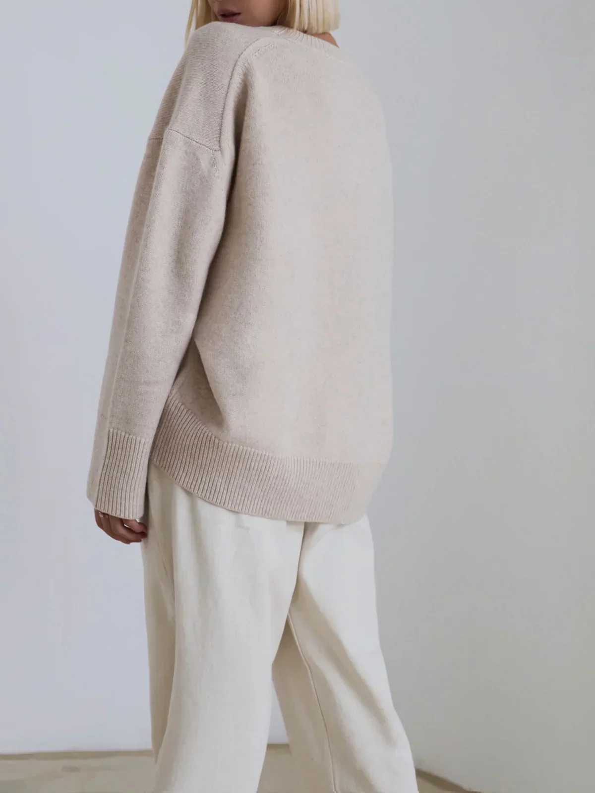 Eulalia Cozy Sweater - Image 11