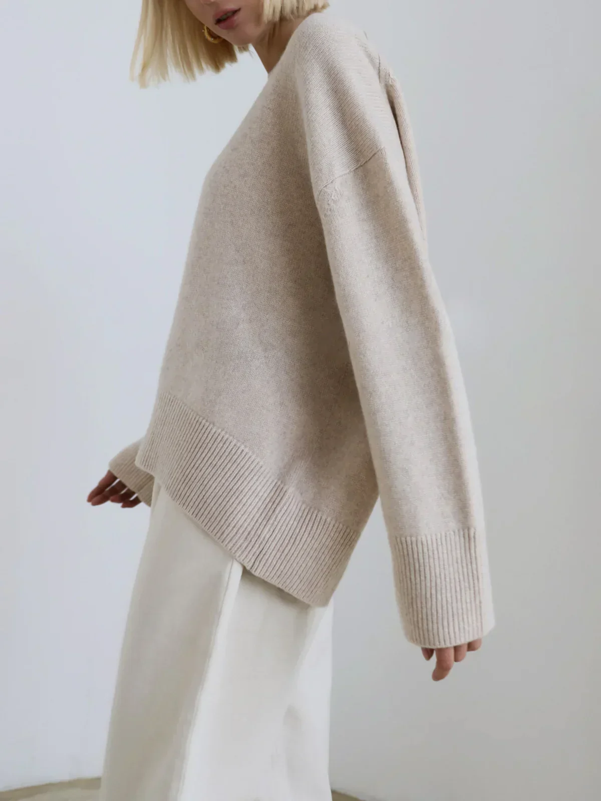 Eulalia Cozy Sweater - Image 12