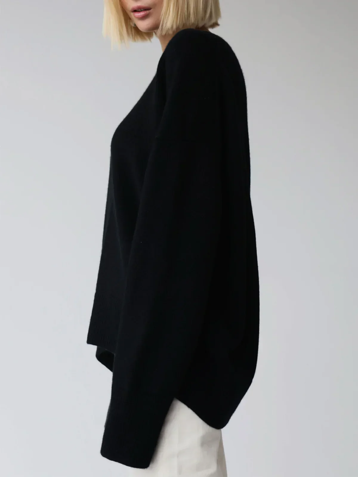 Eulalia Cozy Sweater - Image 9