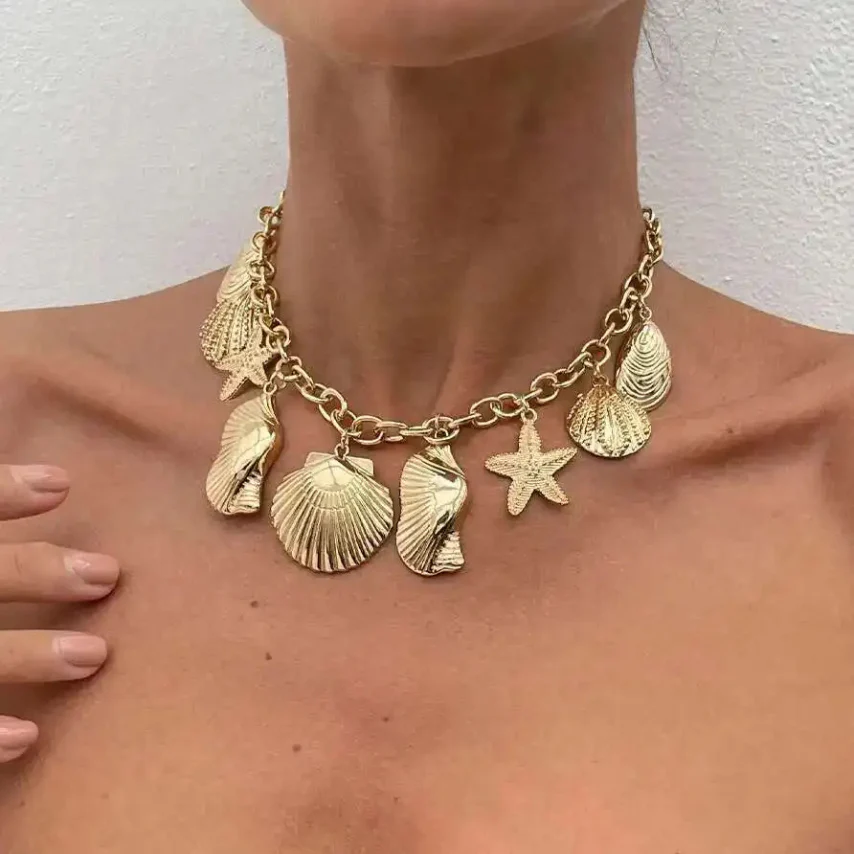 Henavira Pendant Necklace - Image 3