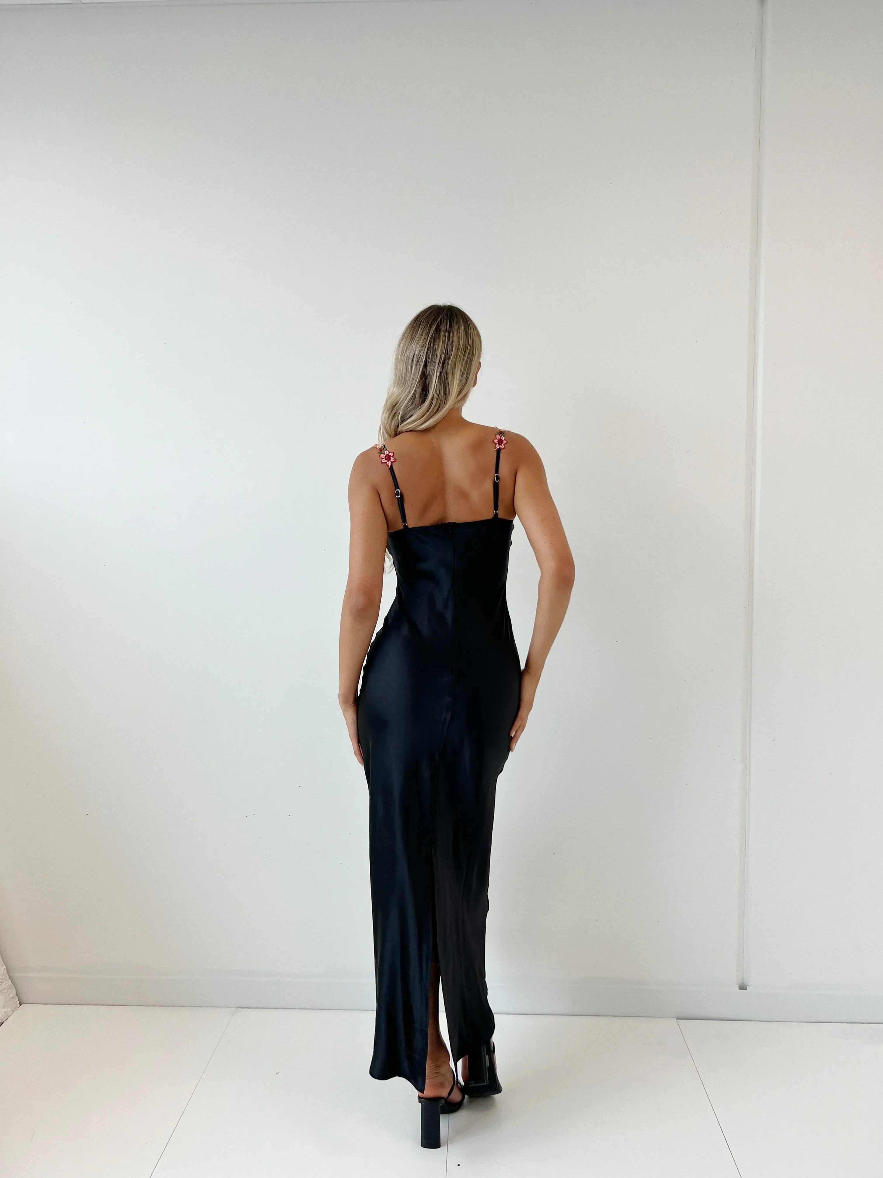ISOLINA Maxi Dress - Image 4