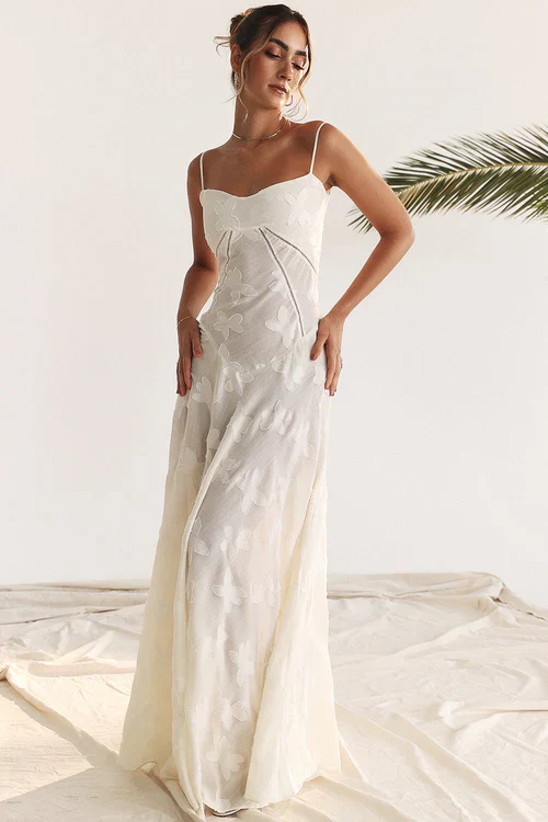 Lucerella Maxi Dress - Image 4