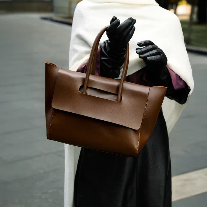Quintalina Handbag - Image 5