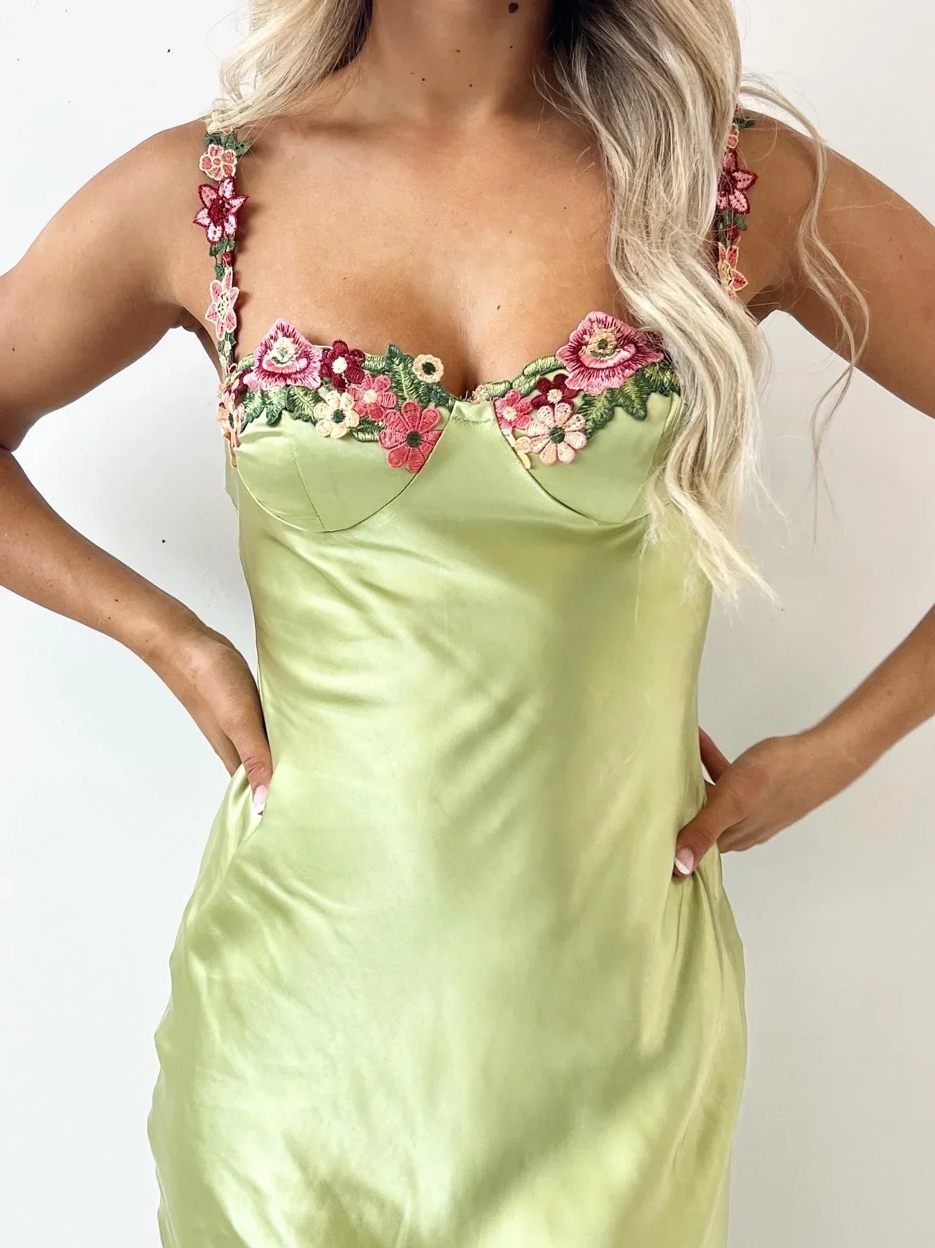 VENERINA Maxi Dress - Image 5